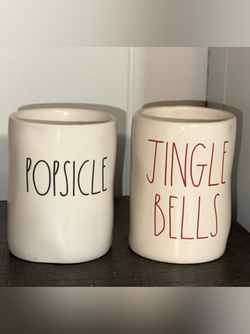 NWT Rae Dunn ceramic scented candle 8.7 popsicle, jingle bells